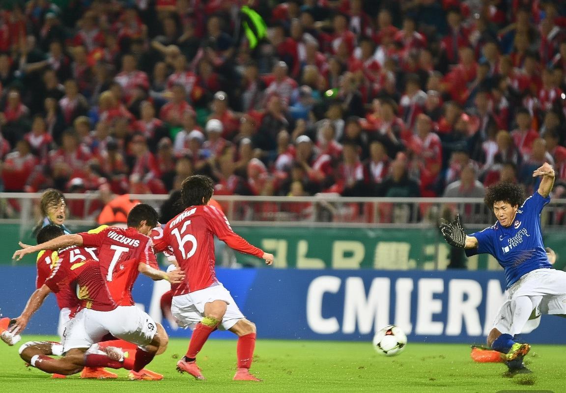 2015亚冠巅峰战：恒大vs城南激情对决回顾